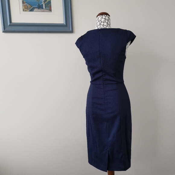 ✨Host Pick✨Review dress blue & white - Picture 3 of 9